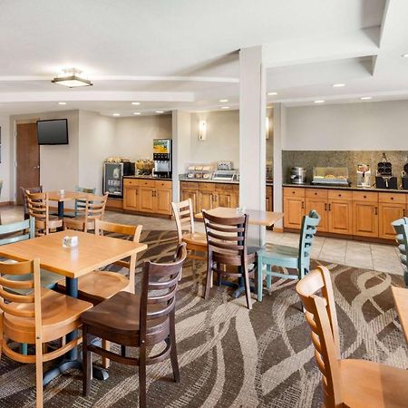 Americinn By Wyndham Laramie Near University Of Wyoming Exterior foto