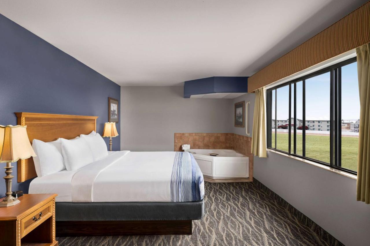 Americinn By Wyndham Laramie Near University Of Wyoming Exterior foto